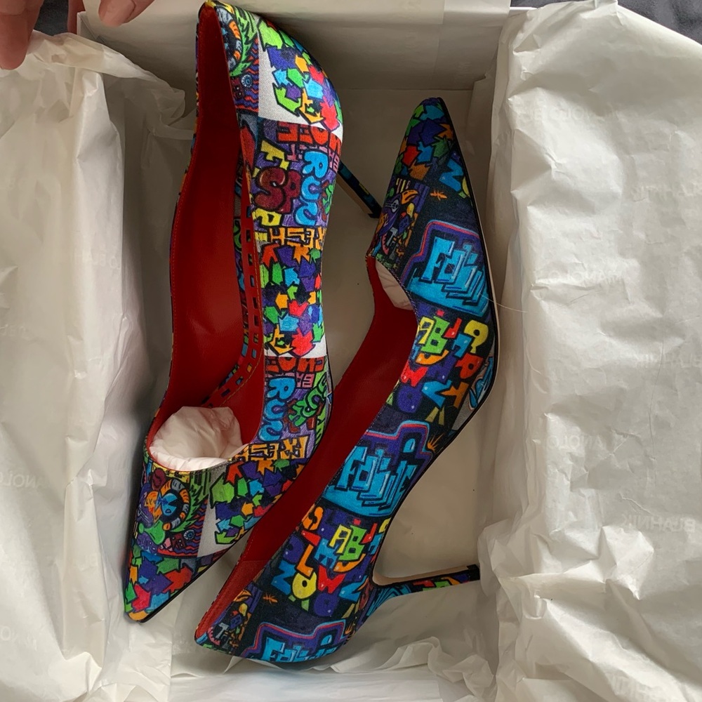 Manolo Blahnik Exclusive Graphic Print